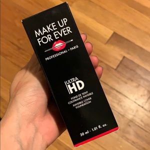 Make up for ever UHD Invisible Cover Foundation